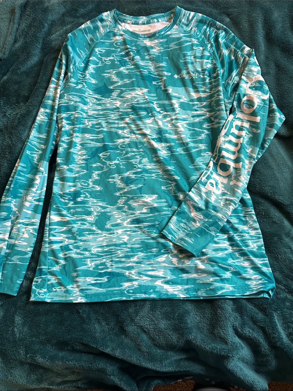 Columbia Teal & White Long-Sleeve Performance Tee